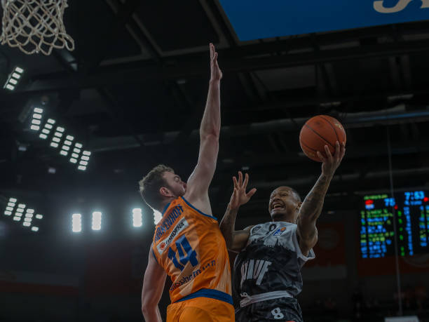 传切配合从 传切配合从